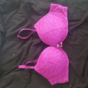 BNWT Victoria's Secret Push Up Bra sz 36B